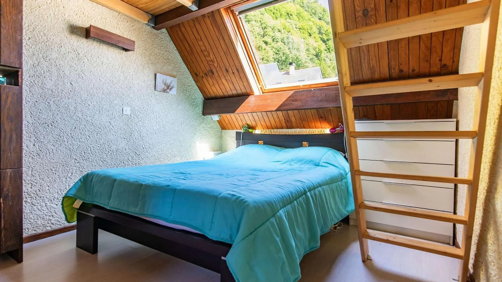 Apartment Chalet Mitoyen Avec Terrasse Et Parking A Cauterets - Fr-1-401-294 France
